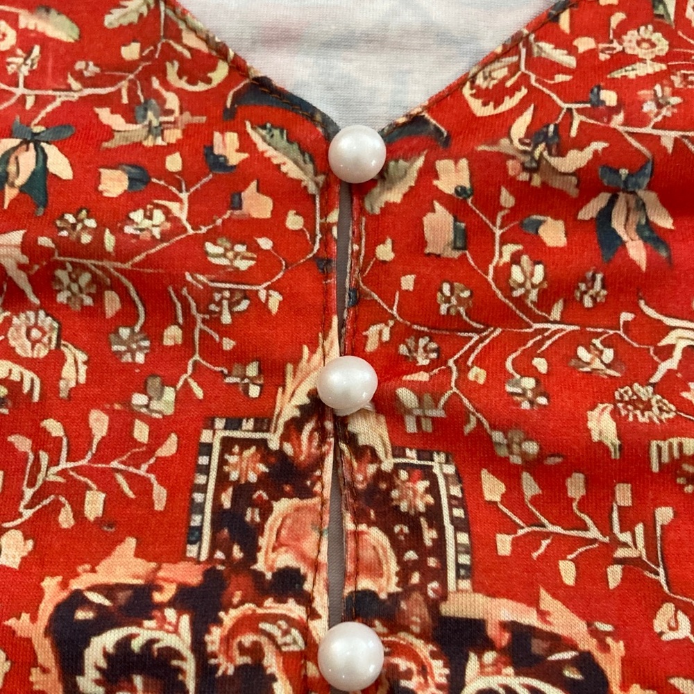Red Floral Button-Up Top - Picture 3 of 7